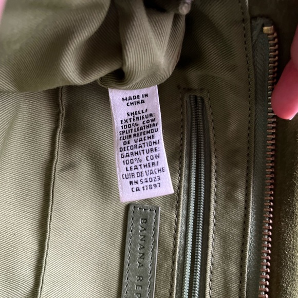 Banana Republic Green Cow Leather Clutch - Picture 11 of 14